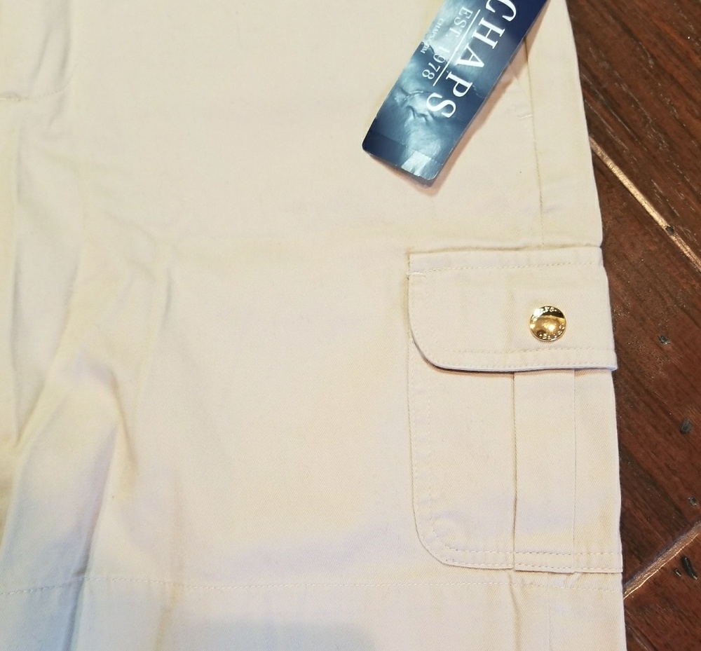 Chaps khaki shorts - Picture 2 of 6